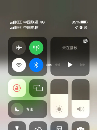 白城苹果手机维修分享iPhone双卡信号解决办法 